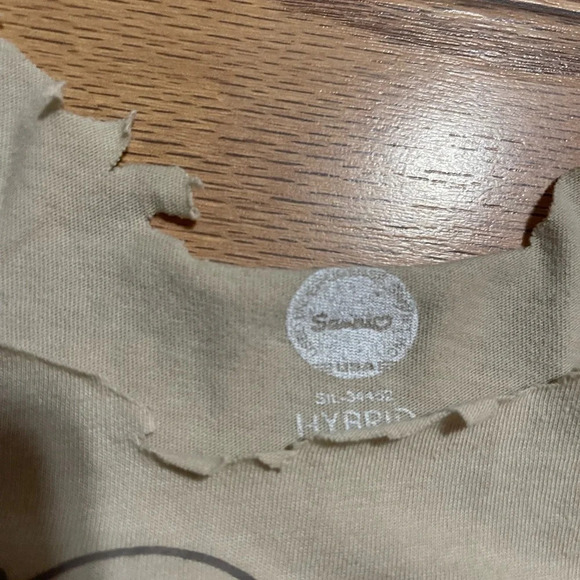 Sanrio Shirt Medium - Picture 3 of 4